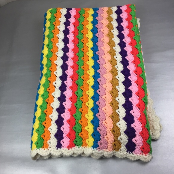 Vintage handmade knitted fan large blanket - Picture 11 of 13